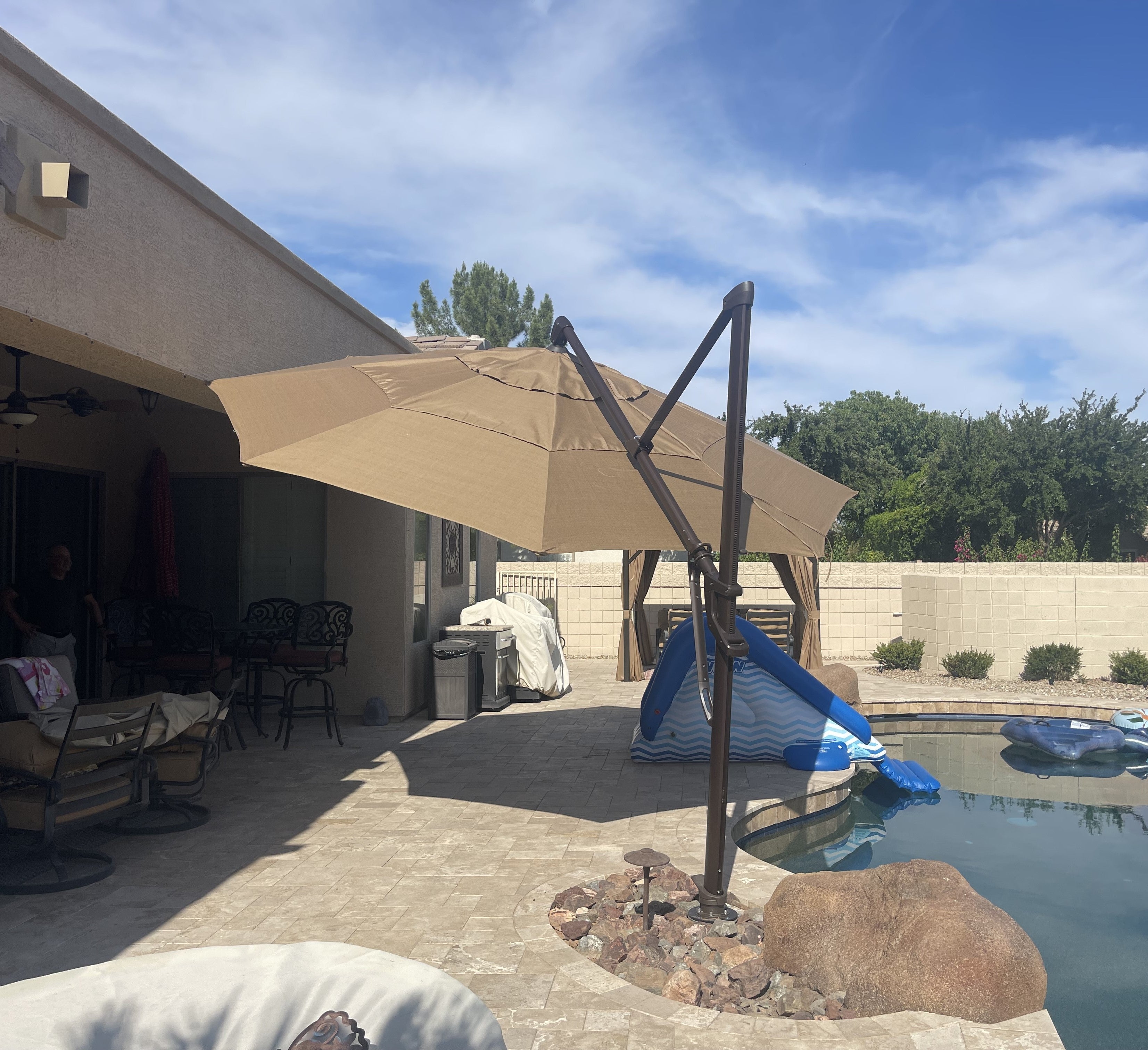 island umbrella victoria 13 ft octagonal cantilever patio umbrella reviewss 13' Octagon AKZP – Stay Put Umbrellas