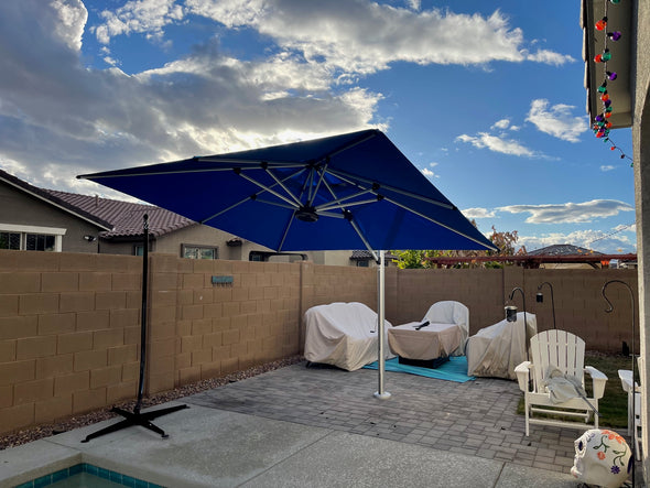 SOLARIS 30S Cantilever Umbrella